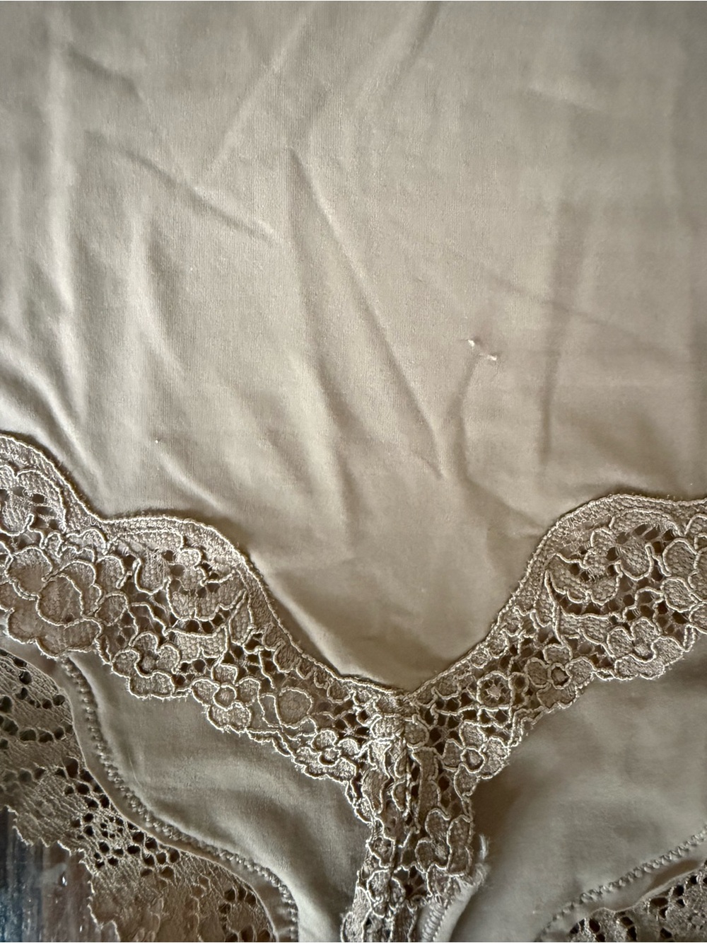 SKIMS fits everybody Lace-Trim Stretch Bodysuit - Picture 3 of 5